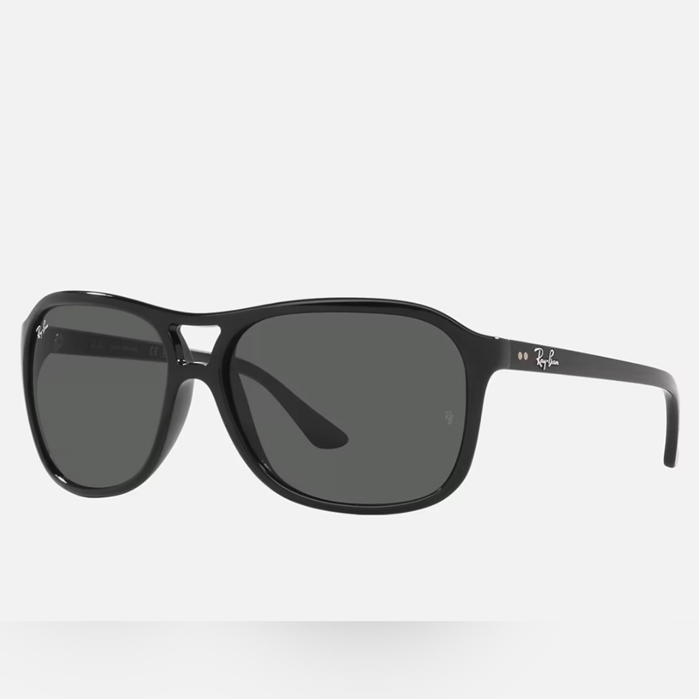 Ray-Bans RB4128 in polished black